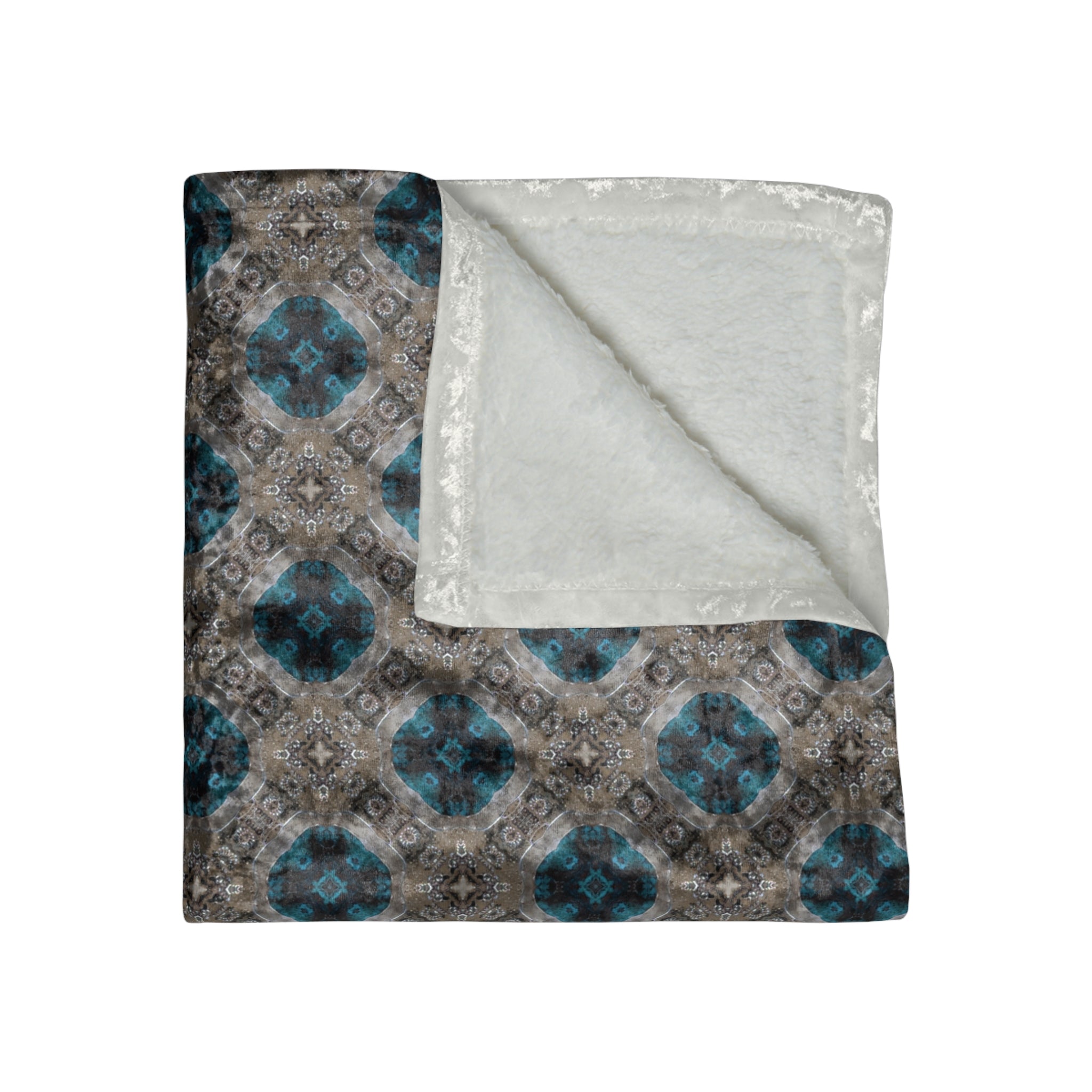 Ulloriaq Crushed Velvet Blanket